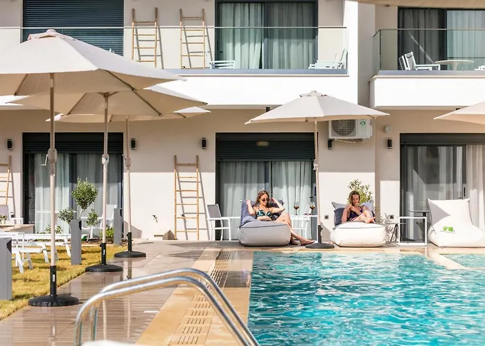B&D Luxury Suites